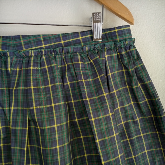 Tommy Hilfiger Plaid Pleated Mini Skirt Size 12 - Picture 3 of 5